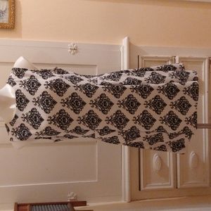 Atmosphere black and white sleeveless dress Sz 16